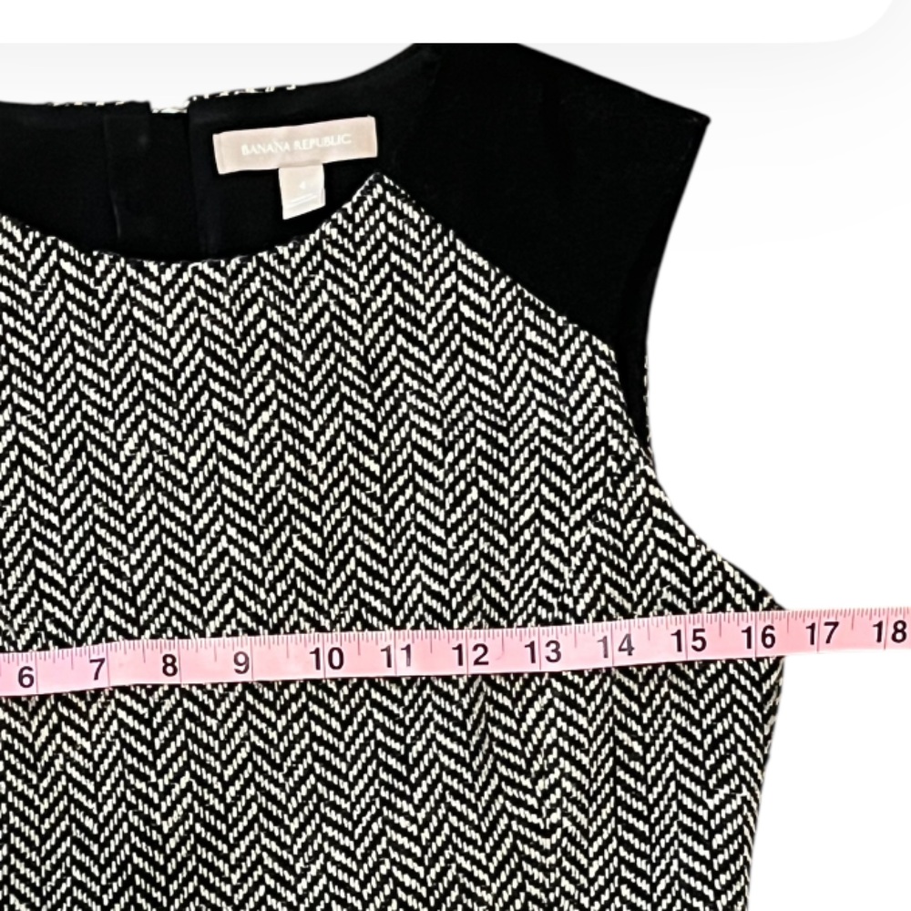 Banana Republic Size 4 Sleeveless Black Sheath with Herringbone Trim Wool Blend - Picture 7 of 9